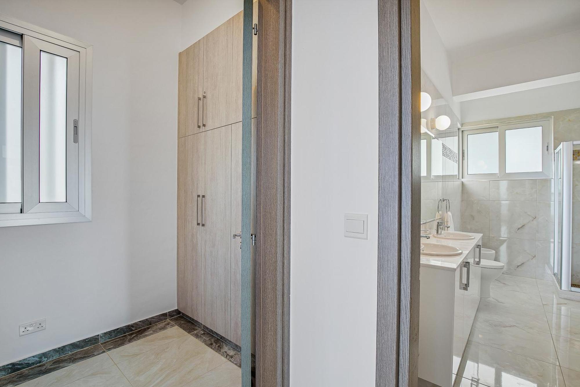 Olymp Luxury Villa D - Luxury Escape With Direct Beach Access And Unique Sunsets Pafos Zewnętrze zdjęcie